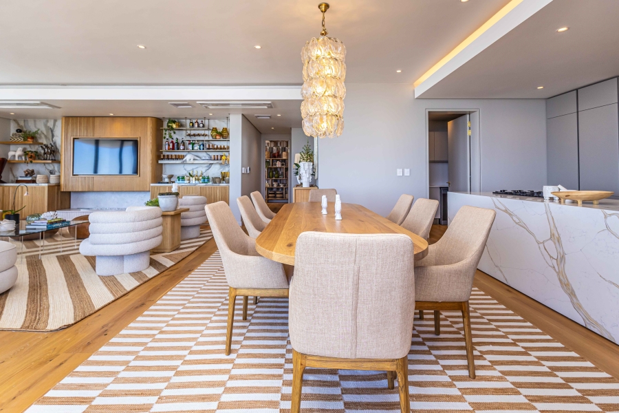 4 Bedroom Property for Sale in Fresnaye Western Cape